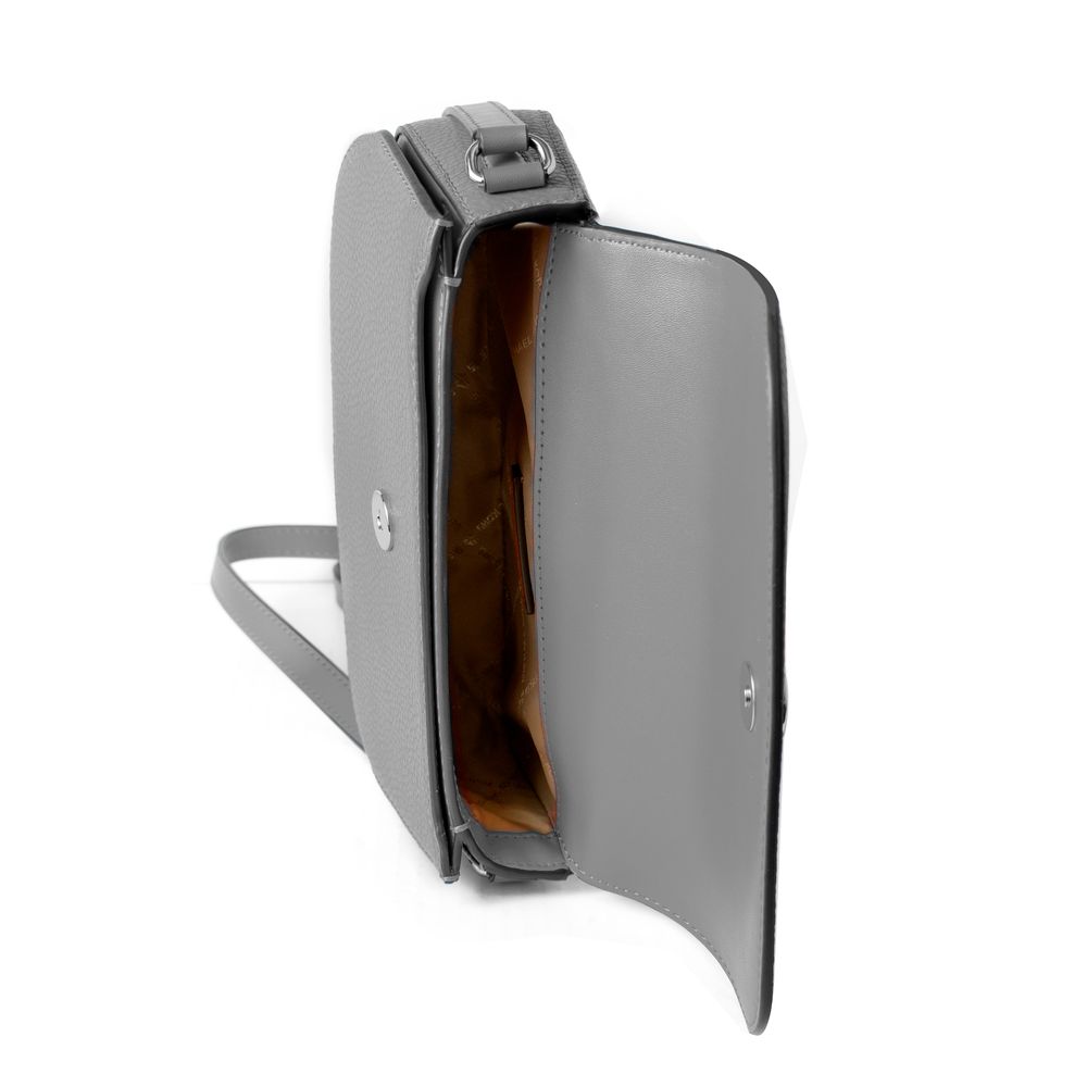 Siva usnjena torba čez telo