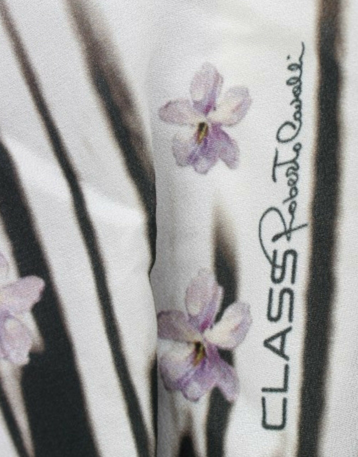Cavalli Elegantna vijolična cvetlična obleka iz dresa