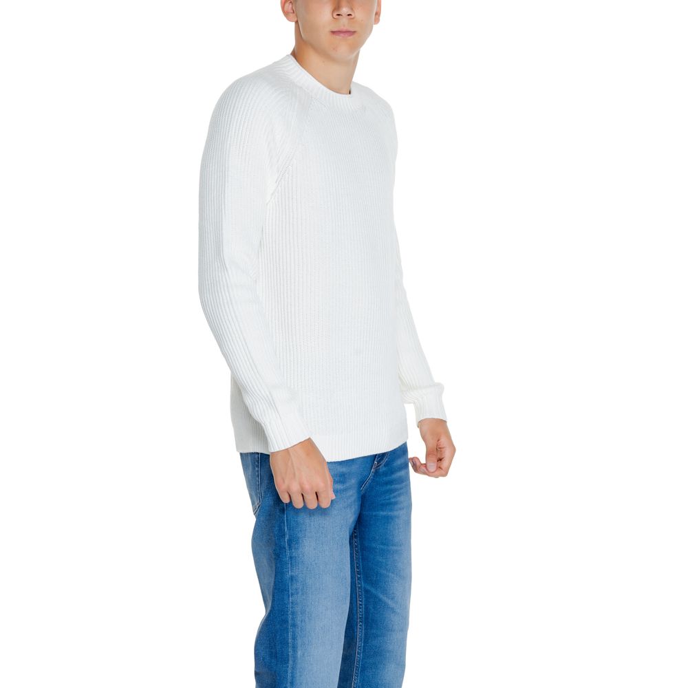 Calvin Klein Jeans Beli pulover iz organskega bombaža