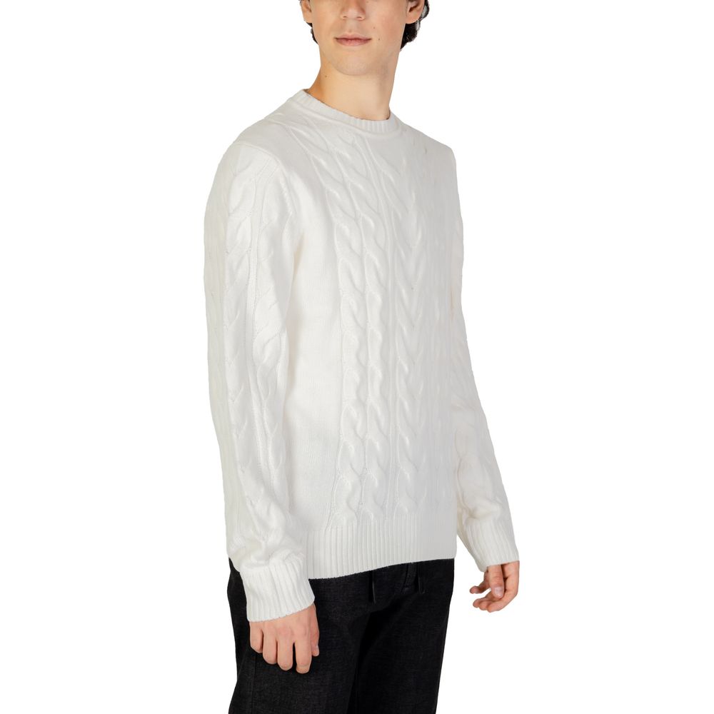 Hamaki-Ho White Marabou Sweater