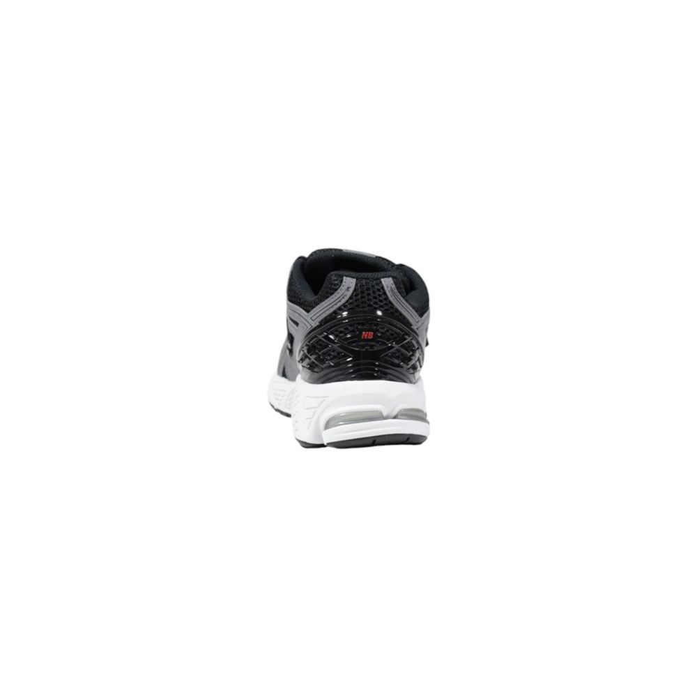 New Balance Black Synthetic Sneaker