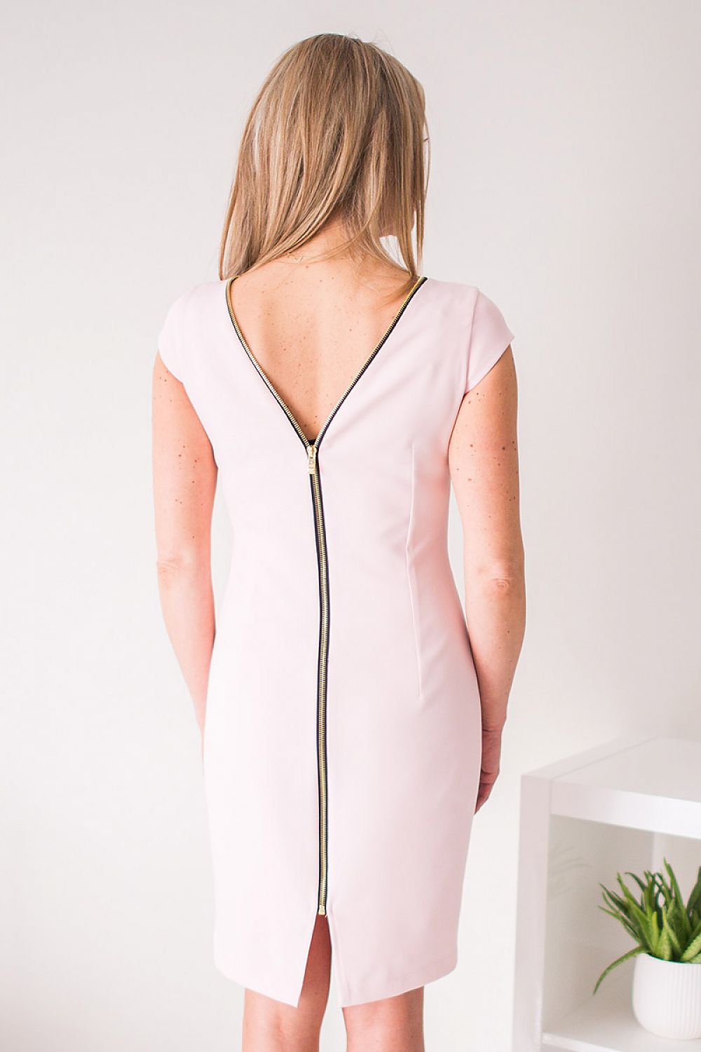Koktajl obleka model 108522 Jersa