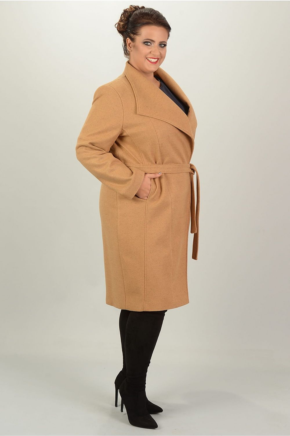 Plašč plus size model 173081 Karko