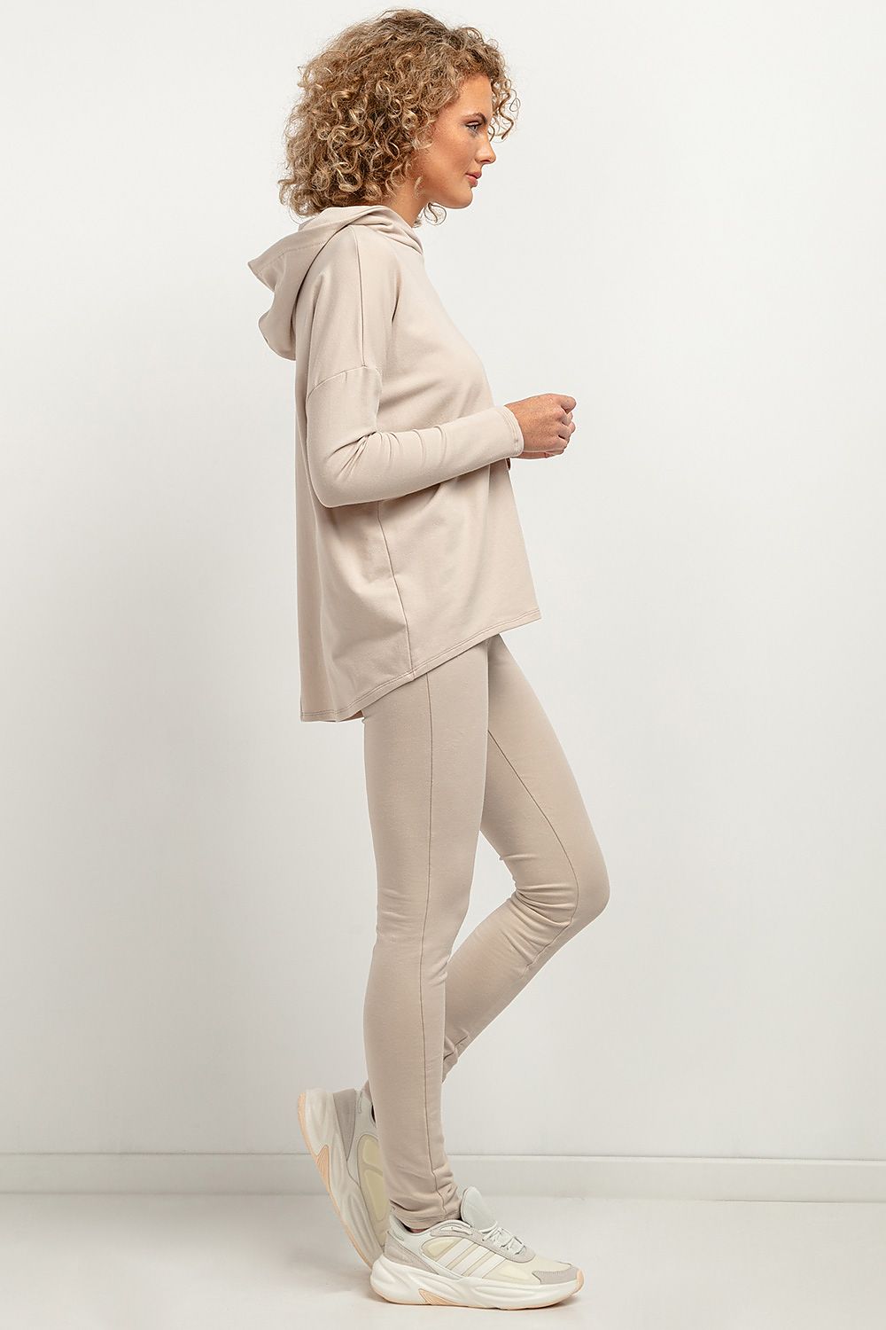 Long leggings model 183211 Tessita
