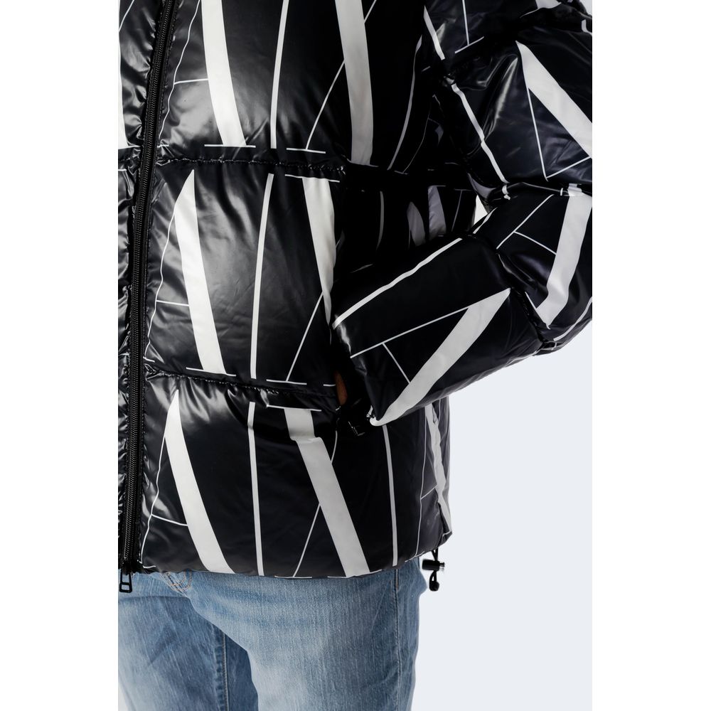 Armani Exchange Jakna iz črnega poliestra