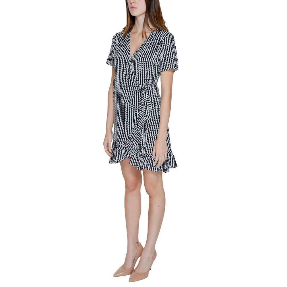 Only Black Viscose Short