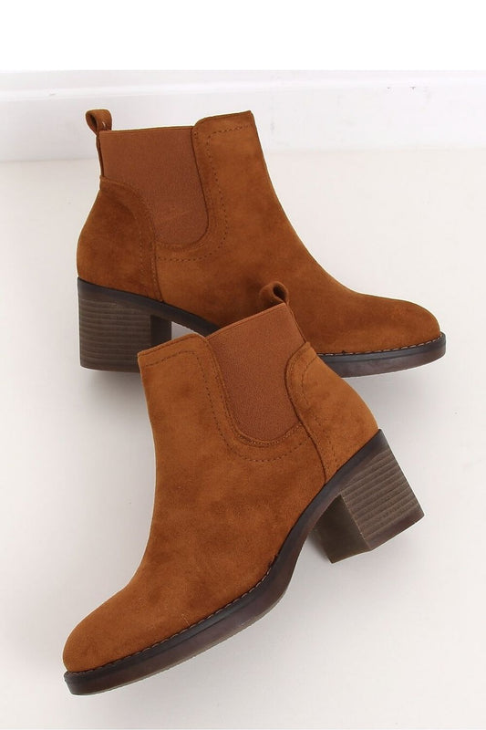  Škornji s peto model 146817 Inello 